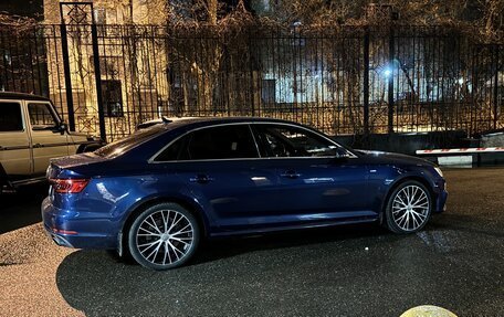 Audi A4, 2017 год, 2 900 000 рублей, 4 фотография