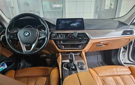 BMW 5 серия, 2017 год, 2 900 000 рублей, 5 фотография
