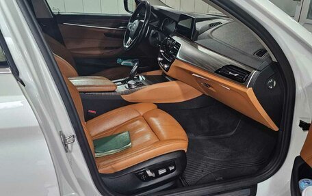 BMW 5 серия, 2017 год, 2 900 000 рублей, 14 фотография