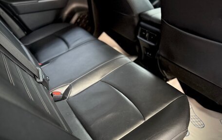 Toyota RAV4, 2019 год, 3 850 000 рублей, 21 фотография