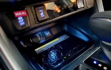 Toyota RAV4, 2019 год, 3 850 000 рублей, 29 фотография