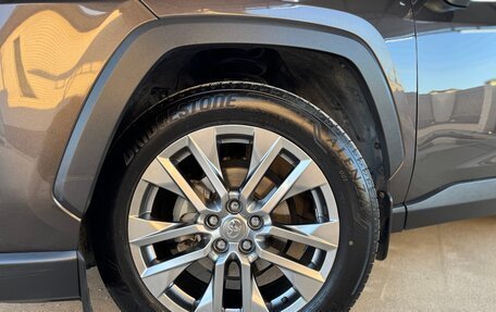 Toyota RAV4, 2019 год, 3 850 000 рублей, 35 фотография