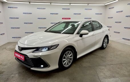 Toyota Camry, 2021 год, 2 650 000 рублей, 1 фотография