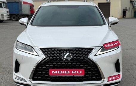 Lexus RX IV рестайлинг, 2021 год, 6 300 000 рублей, 1 фотография