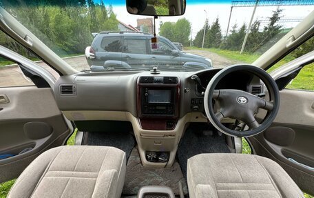 Toyota Grand HiAce I, 2000 год, 1 350 000 рублей, 9 фотография