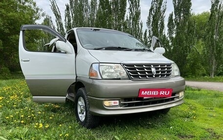 Toyota Grand HiAce I, 2000 год, 1 350 000 рублей, 4 фотография