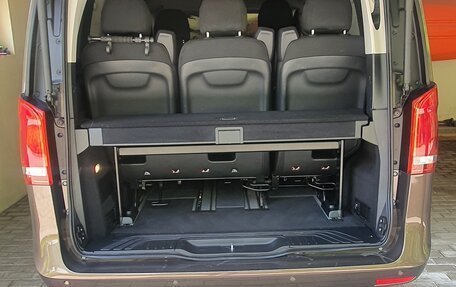Mercedes-Benz V-Класс, 2015 год, 3 300 000 рублей, 25 фотография