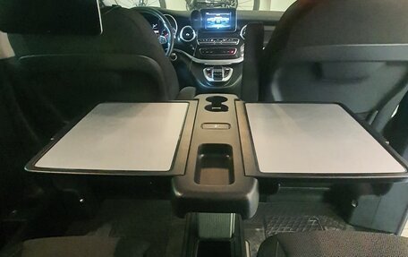 Mercedes-Benz V-Класс, 2015 год, 3 300 000 рублей, 26 фотография