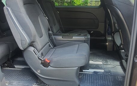 Mercedes-Benz V-Класс, 2015 год, 3 300 000 рублей, 21 фотография