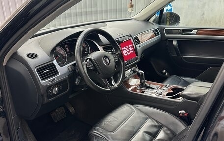 Volkswagen Touareg III, 2011 год, 2 239 000 рублей, 11 фотография