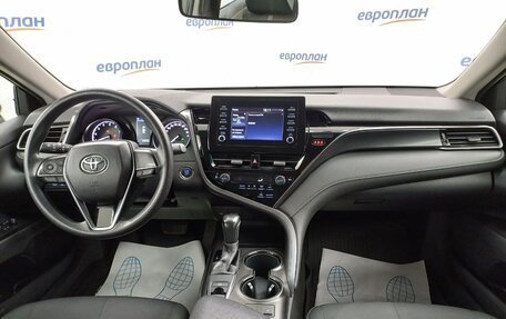Toyota Camry, 2021 год, 2 650 000 рублей, 7 фотография