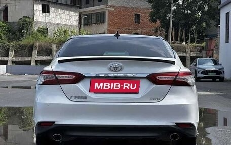 Toyota Camry, 2022 год, 2 500 000 рублей, 4 фотография