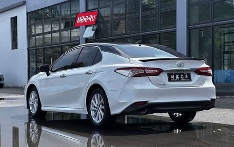 Toyota Camry, 2022 год, 2 500 000 рублей, 3 фотография