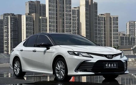 Toyota Camry, 2022 год, 2 500 000 рублей, 7 фотография