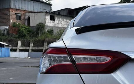 Toyota Camry, 2022 год, 2 500 000 рублей, 9 фотография