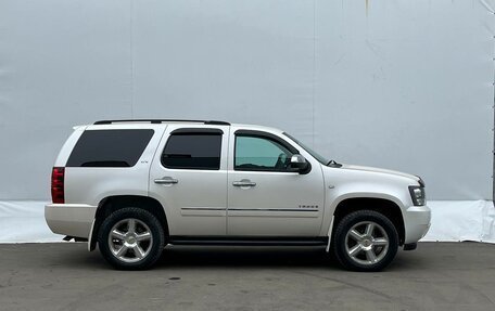 Chevrolet Tahoe III, 2012 год, 1 980 000 рублей, 4 фотография