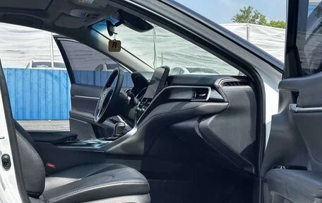 Toyota Camry, 2022 год, 2 500 000 рублей, 12 фотография