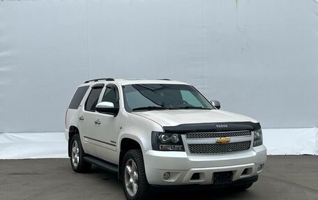 Chevrolet Tahoe III, 2012 год, 1 980 000 рублей, 3 фотография