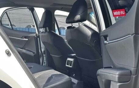 Toyota Camry, 2022 год, 2 500 000 рублей, 16 фотография