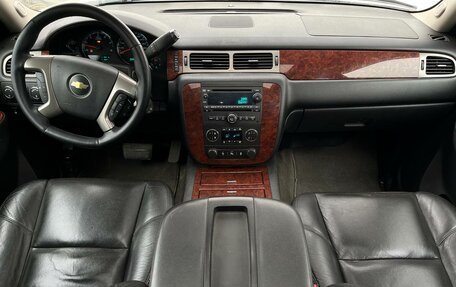 Chevrolet Tahoe III, 2012 год, 1 980 000 рублей, 12 фотография