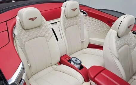 Bentley Continental GT III, 2022 год, 29 400 000 рублей, 14 фотография