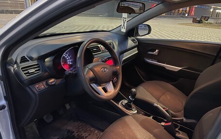 KIA Rio III рестайлинг, 2012 год, 840 000 рублей, 10 фотография