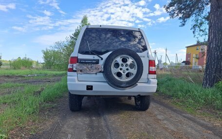 Mitsubishi Pajero iO, 2002 год, 419 000 рублей, 10 фотография