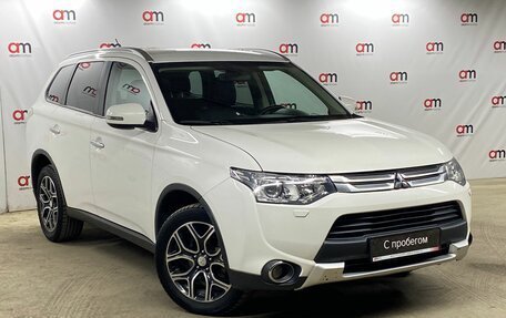 Mitsubishi Outlander III рестайлинг 3, 2014 год, 1 499 000 рублей, 2 фотография