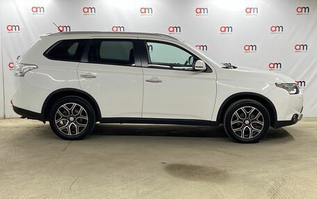 Mitsubishi Outlander III рестайлинг 3, 2014 год, 1 499 000 рублей, 8 фотография