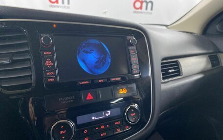 Mitsubishi Outlander III рестайлинг 3, 2014 год, 1 499 000 рублей, 15 фотография
