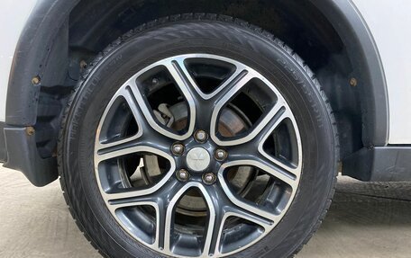 Mitsubishi Outlander III рестайлинг 3, 2014 год, 1 499 000 рублей, 22 фотография