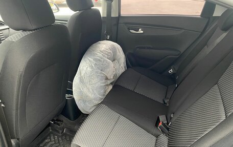 KIA Rio IV, 2018 год, 1 354 000 рублей, 18 фотография