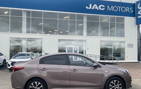 KIA Rio IV, 2018 год, 1 354 000 рублей, 21 фотография