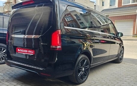 Mercedes-Benz V-Класс, 2017 год, 4 999 000 рублей, 3 фотография