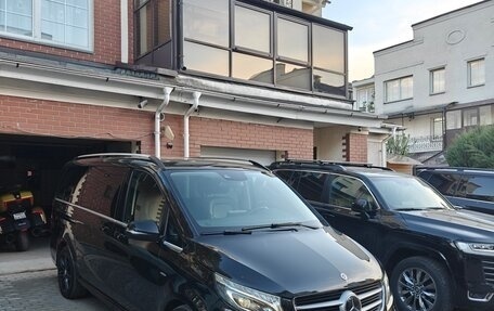 Mercedes-Benz V-Класс, 2017 год, 4 999 000 рублей, 5 фотография