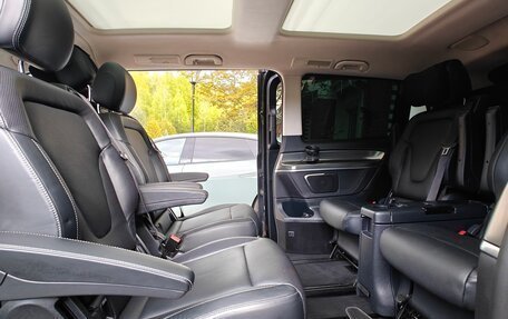 Mercedes-Benz V-Класс, 2017 год, 4 999 000 рублей, 11 фотография
