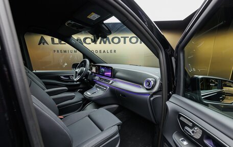 Mercedes-Benz V-Класс, 2024 год, 13 940 000 рублей, 26 фотография