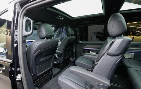 Mercedes-Benz V-Класс, 2024 год, 13 940 000 рублей, 34 фотография
