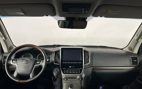 Toyota Land Cruiser 200, 2016 год, 5 200 000 рублей, 12 фотография