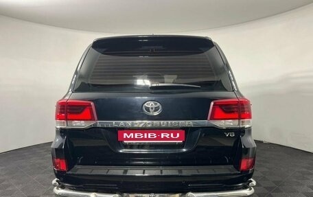 Toyota Land Cruiser 200, 2016 год, 5 200 000 рублей, 6 фотография
