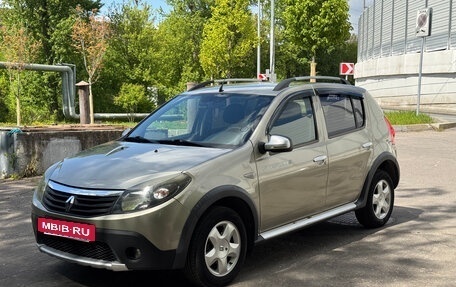 Renault Sandero I, 2012 год, 749 000 рублей, 2 фотография