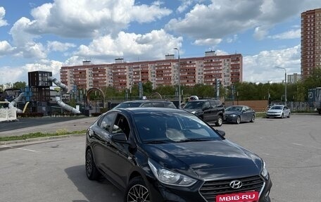 Hyundai Solaris II рестайлинг, 2017 год, 1 360 000 рублей, 1 фотография