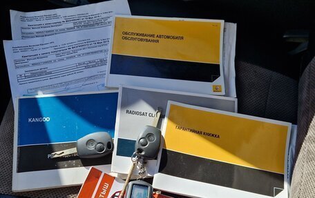 Renault Kangoo II рестайлинг, 2011 год, 850 000 рублей, 12 фотография