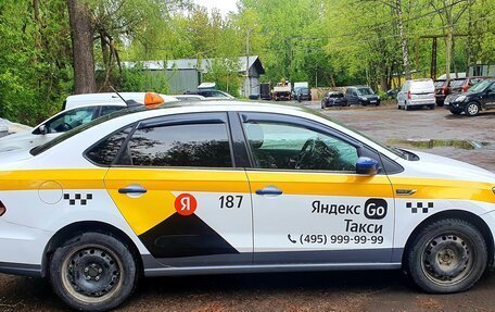Volkswagen Polo VI (EU Market), 2018 год, 720 000 рублей, 4 фотография