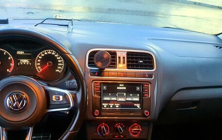 Volkswagen Polo VI (EU Market), 2018 год, 720 000 рублей, 3 фотография