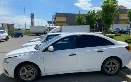 Chevrolet Cruze II, 2012 год, 690 000 рублей, 3 фотография