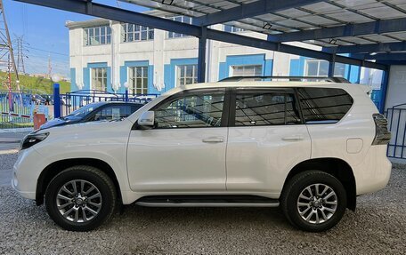 Toyota Land Cruiser Prado 150 рестайлинг 2, 2017 год, 4 199 000 рублей, 2 фотография