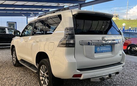 Toyota Land Cruiser Prado 150 рестайлинг 2, 2017 год, 4 199 000 рублей, 3 фотография
