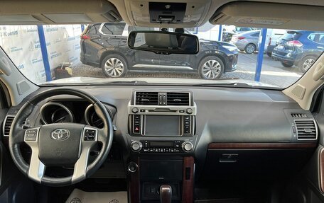 Toyota Land Cruiser Prado 150 рестайлинг 2, 2017 год, 4 199 000 рублей, 10 фотография