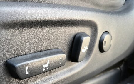 Toyota Land Cruiser Prado 150 рестайлинг 2, 2017 год, 4 199 000 рублей, 19 фотография